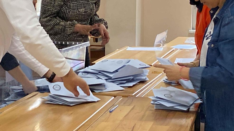 Türkiye’deki yerel seçimlere ilişkin dış basında ilk manşetler