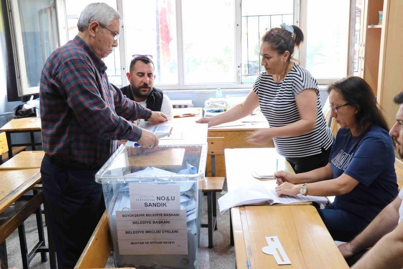 Türkiye’deki yerel seçimlere ilişkin dış basında ilk manşetler