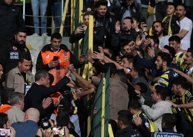 Süper Kupa dünya basınında: Eşi görülmedik sahneler...