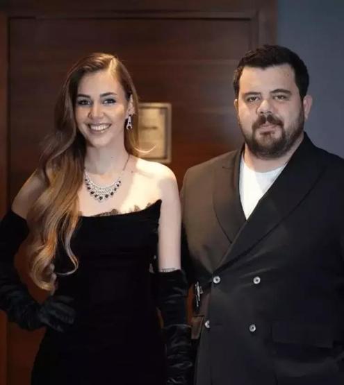 Eser Yenenlerden romantik kutlama