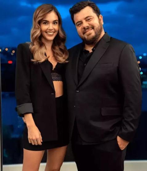 Eser Yenenlerden romantik kutlama