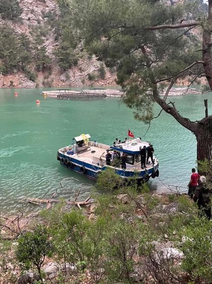 Kayıp balıkçı baraj gölünde su altı robotuyla aranıyor