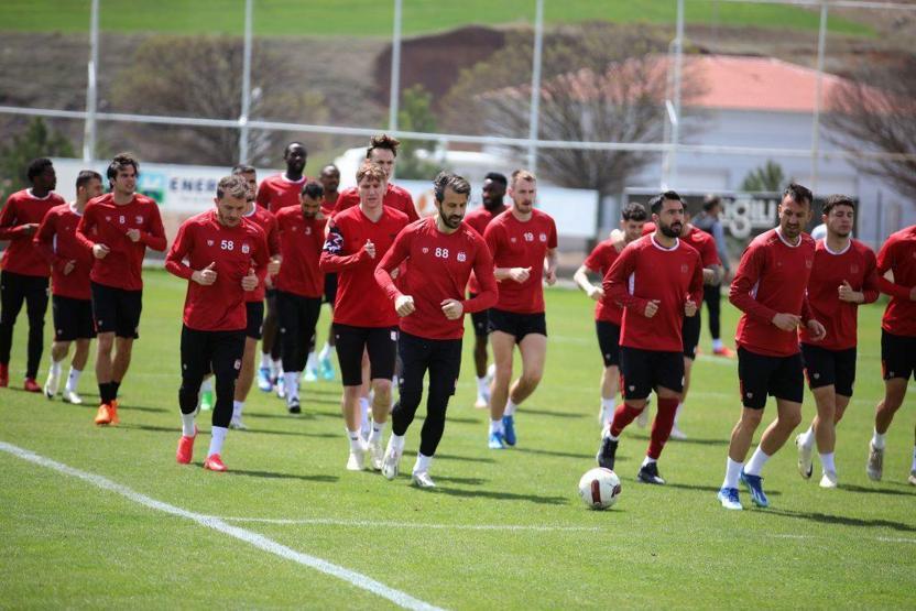 Sivassporda İbrahim Akdağ, Fenerbahçe maçı öncesi konuştu