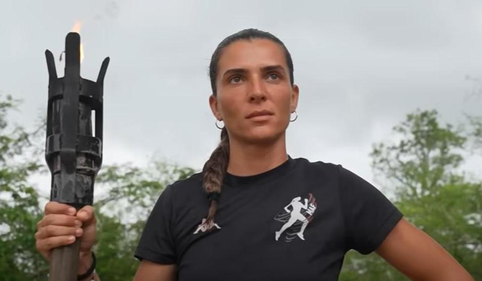 Berna Aleyna kavgası Survivorda kim elendi Survivor Berna mı elendi Survivor kim veda etti, gitti 24 Nisan 2024 Survivorda yaşananlar