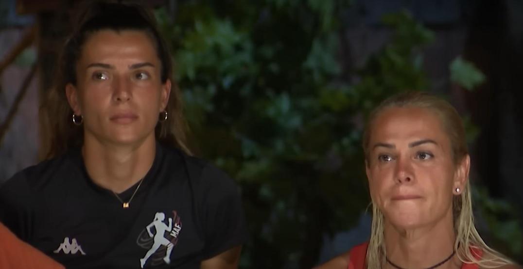 Survivorda acil durum konseyi Acun Ilıcalı açıkladı İşte kırmızı takımdan mavi takıma geçen yarışmacı...