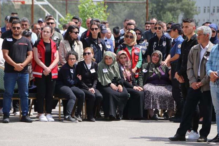 Polisin şehit ettiği 2 komiser için Adıyamanda tören
