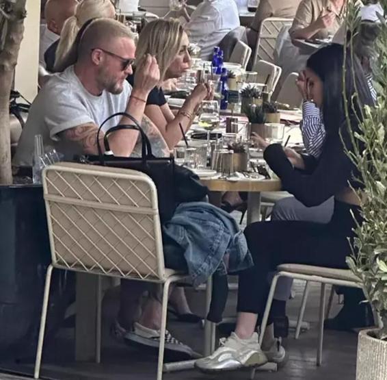 Thor Saevarsson çapkınlığa devam ediyor