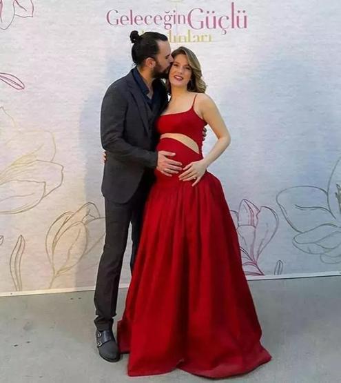 Burcu Biricik doğacak kızının adını ilk kez açıkladı