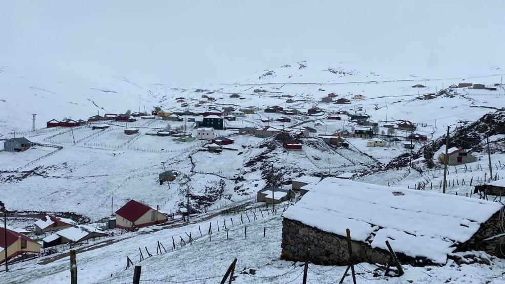 Kar kalınlığı 20 cmyi buldu Kış geri döndü