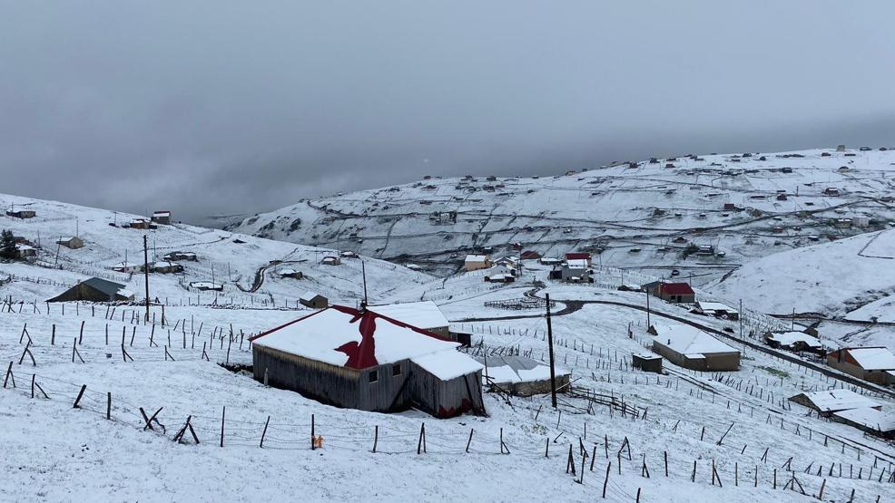 Kar kalınlığı 20 cmyi buldu Kış geri döndü