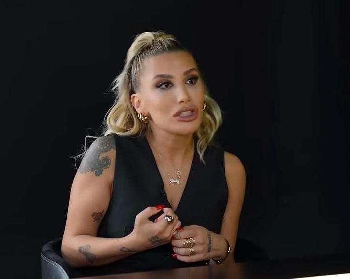 Mutluluk kısa sürdü İrem Derici ayrıldı Dövme yaptırmıştı Gökhan Fırat ile takibi bıraktılar