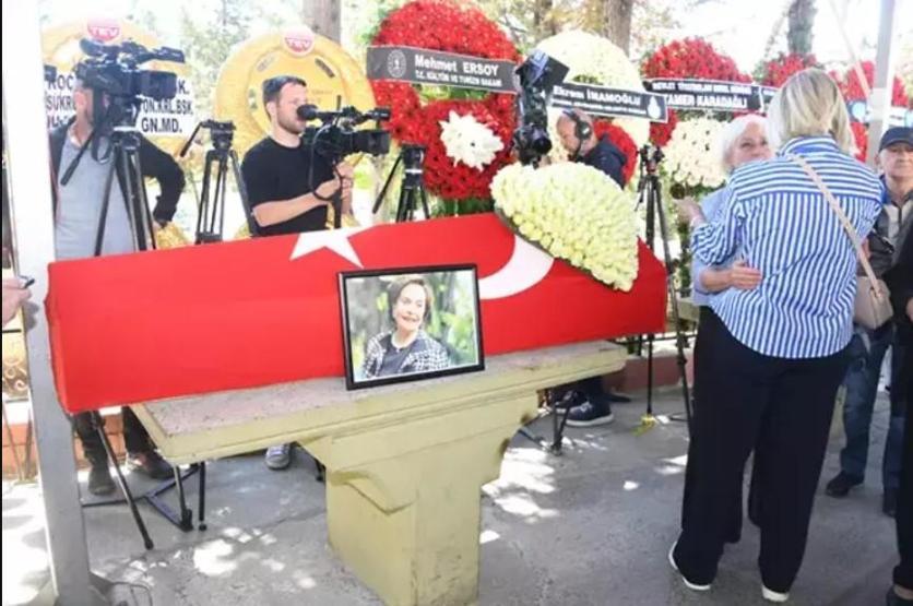 Ayten Gökçer son yolculuğuna uğurlandı