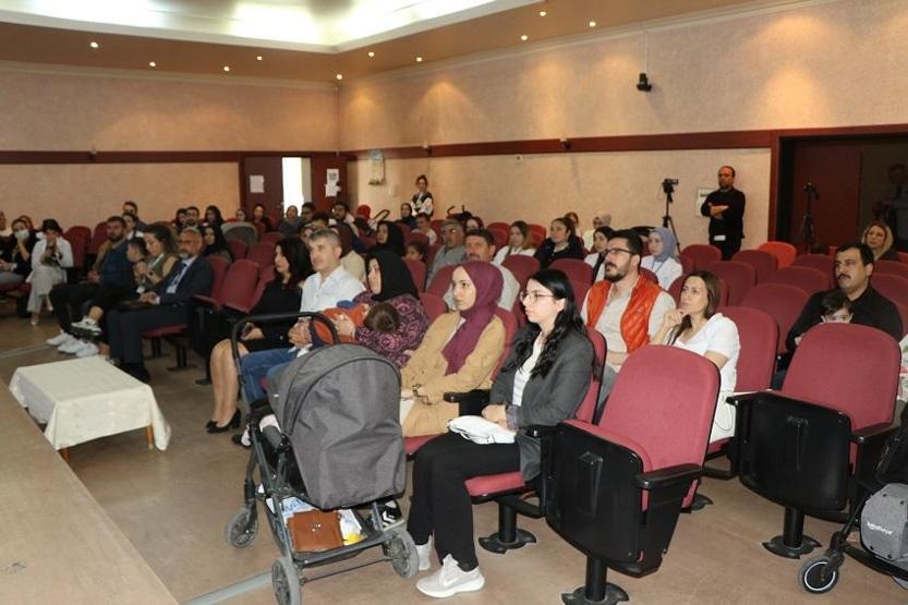 Her 3 bin 500 bebekten birinde görülüyor Uzman isim uyardı Aileler duygu kırılması yaşıyor