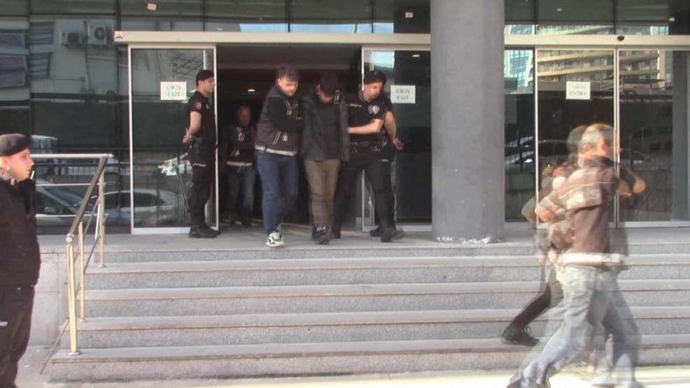 Bursada zehir tacirlerine operasyon: Çatılarda böyle kovaladılar