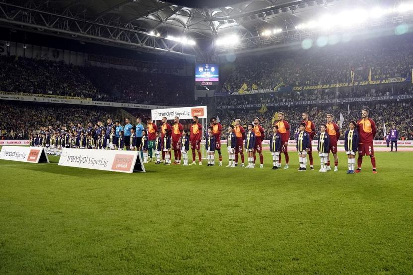 Galatasaray - Fenerbahçe derbisi öncesi son gelişmeler Muhtemel 11ler belli oldu...