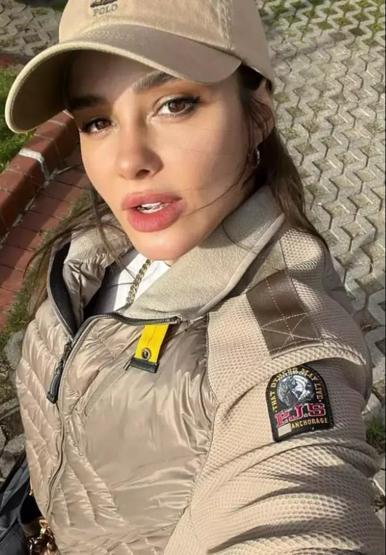 Pelin Sönmez değişimiyle adından söz ettiriyor