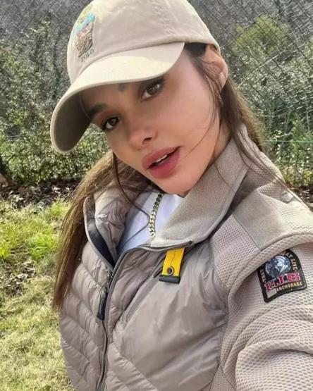 Pelin Sönmez değişimiyle adından söz ettiriyor