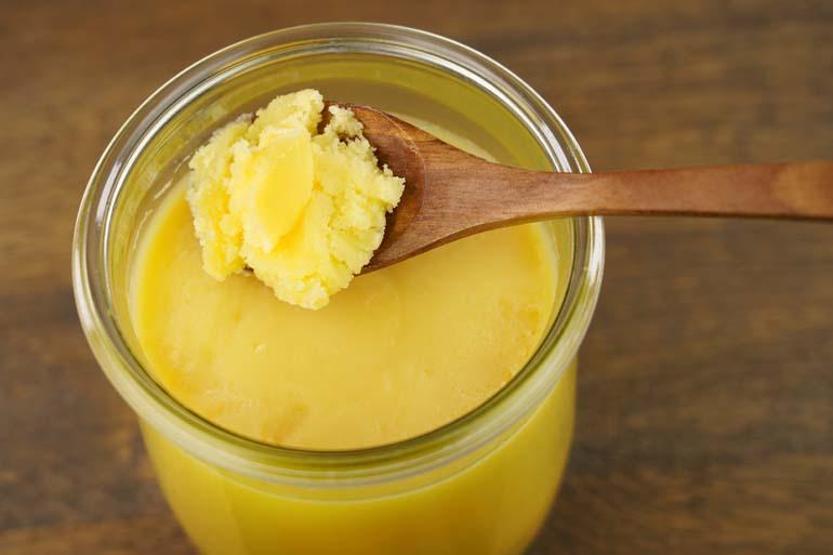 A, D, E ve K2 vitamin oranı tereyağından 10 kat fazla İşte yüzde 99u kalsiyum içeren o besin ‘Ghee yağı’