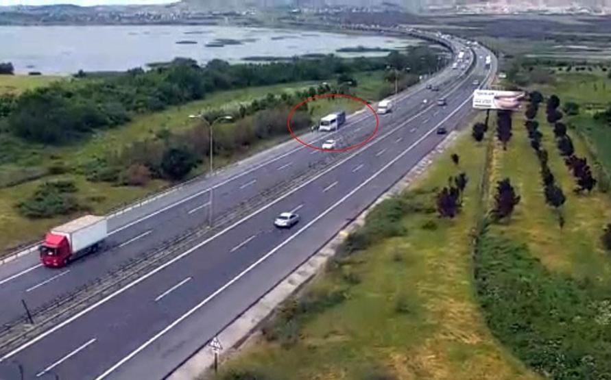 Seçil Erzanı taşıyan cezaevi aracı kaza yaptı