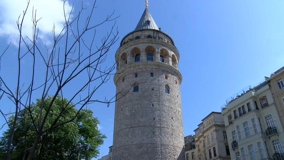 Restorasyonu tamamlanan Galata Kulesi ziyarete açıldı