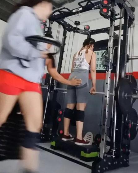 Taciz anları TikTokta Spor salonunda neye uğradığını şaşıran genç kadın, onu ifşa etti: Mide bulandırıcı