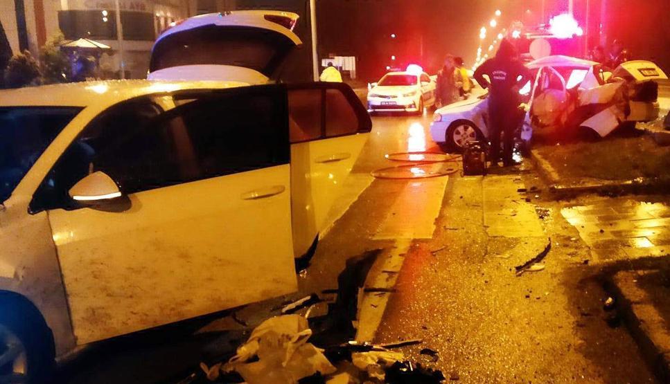 Erzurumda feci kaza: 3 kişi hayatını kaybetti