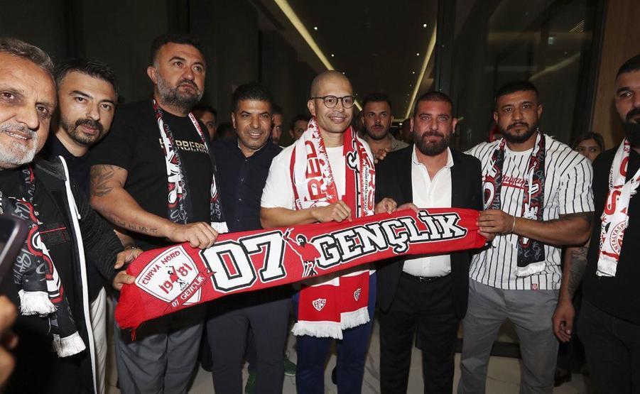 Alex De Souza, yeniden Türkiye’de