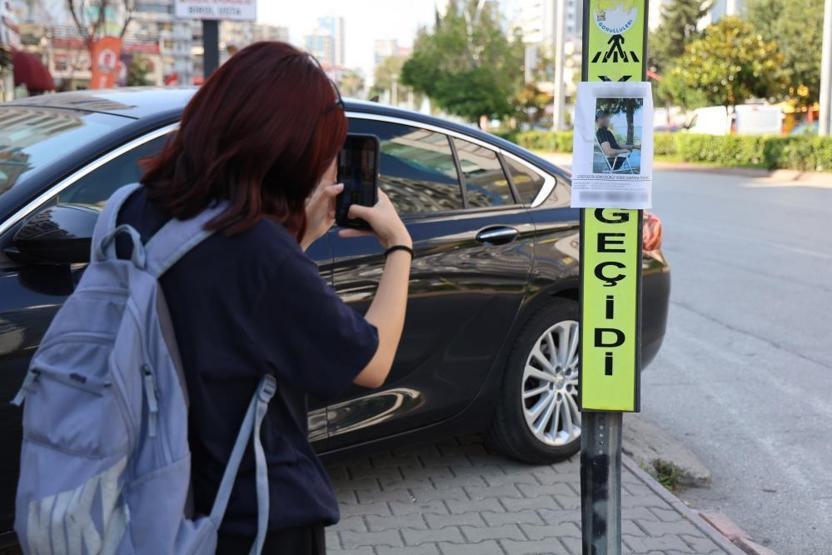 Bu ilanı gören dönüp yeniden baktı Gördüğünüz yerde suratına tükürün