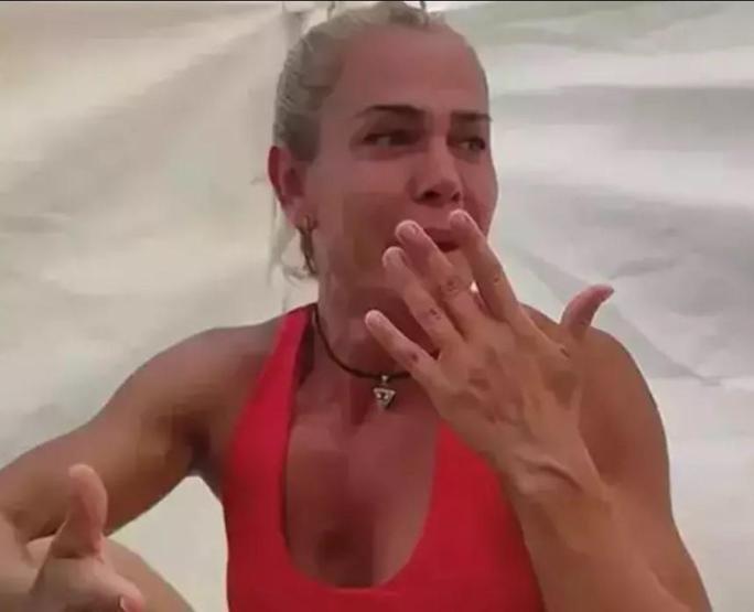 Survivor Pınar Saka: Kalbim de, aklım da hâlâ Dominikte
