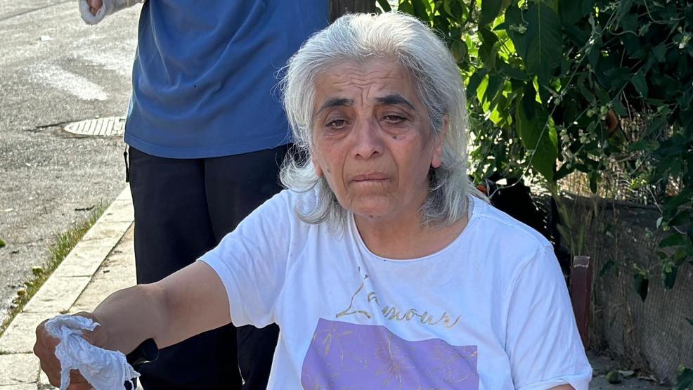 Alevler bir anda yükseldi: Yaşlı kadını komşusu kurtardı