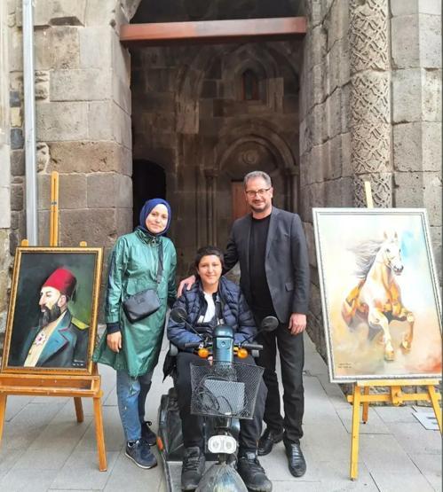 Eserim olan sergiye katılamayacağım dedi, engeller 2 günde aşıldı