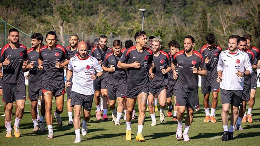 Polonya - Türkiye maçı öncesi öne çıkanlar