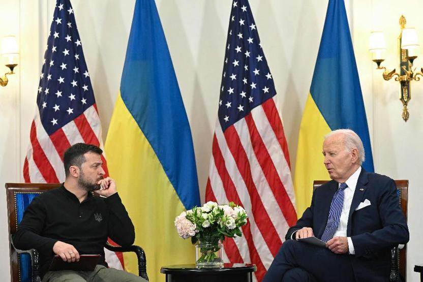 Biden geciken yardımlar için Zelenskiden özür diledi