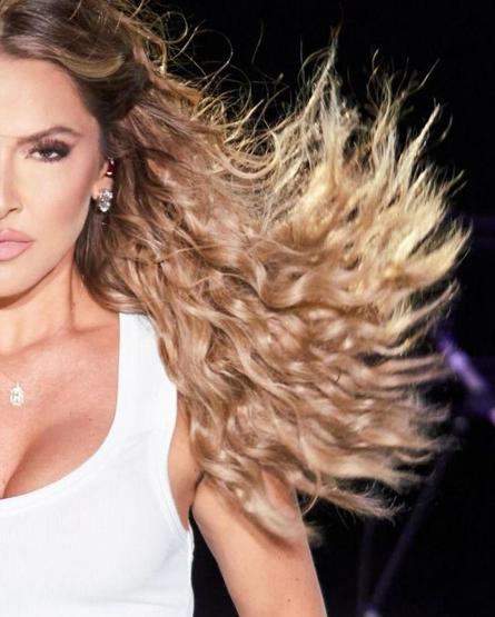 Hadise sosyal medyayı salladı: Etkisinden çıkamayacağım bir gece yaşattınız bana