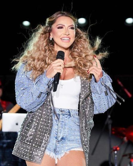 Hadise sosyal medyayı salladı: Etkisinden çıkamayacağım bir gece yaşattınız bana