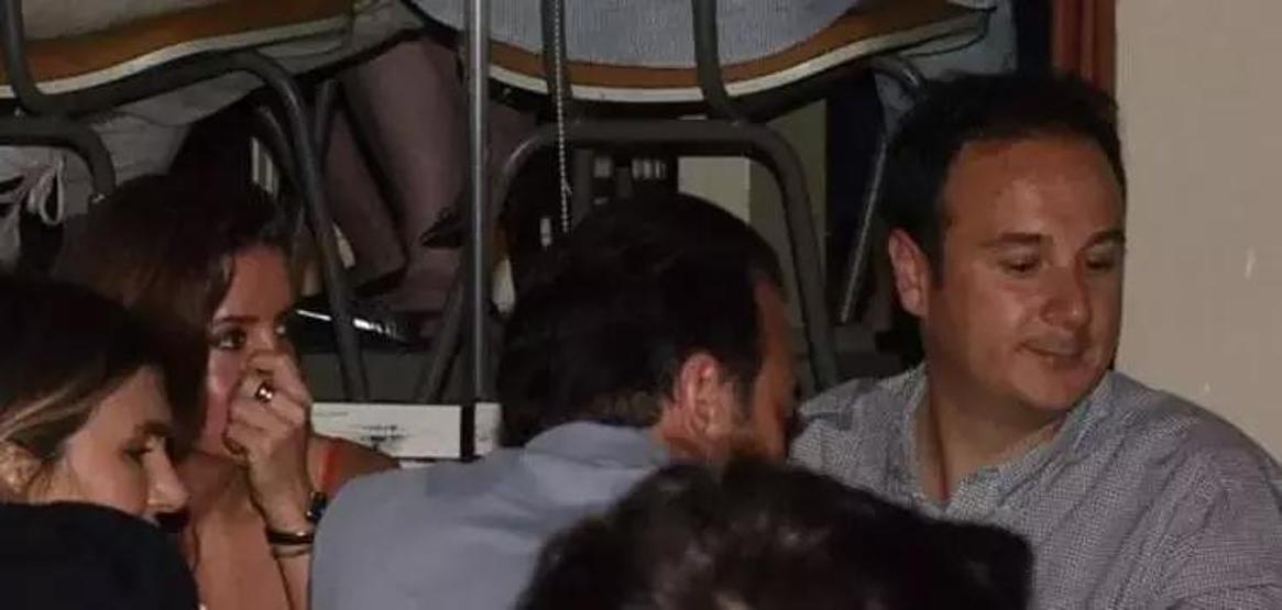 10 yıllık evliliğin bitme nedeni ihanet çıktı Yasak aşkın ilk fotoğrafı