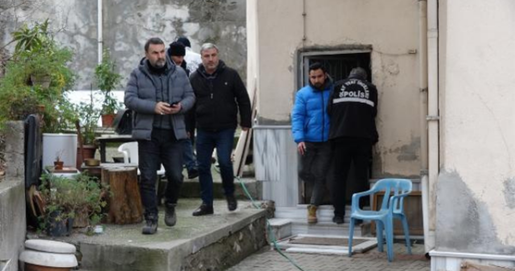Gözyaşı döküp taziyelerini kabul ettiği babasını kendisi öldürmüş Bana kimse cani gözüyle bakmasın