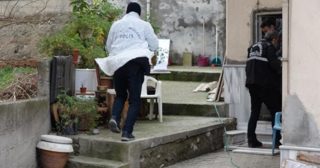 Gözyaşı döküp taziyelerini kabul ettiği babasını kendisi öldürmüş Bana kimse cani gözüyle bakmasın