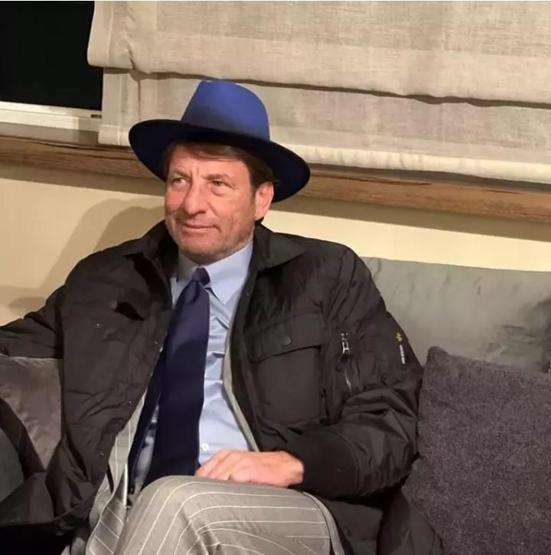 Kaya Çilingiroğlunun yeni aşkı magazin gündemine oturdu
