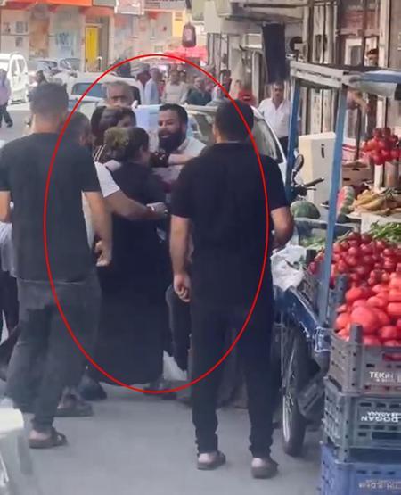 Kadınların saç saça kavgası böyle görüntülendi