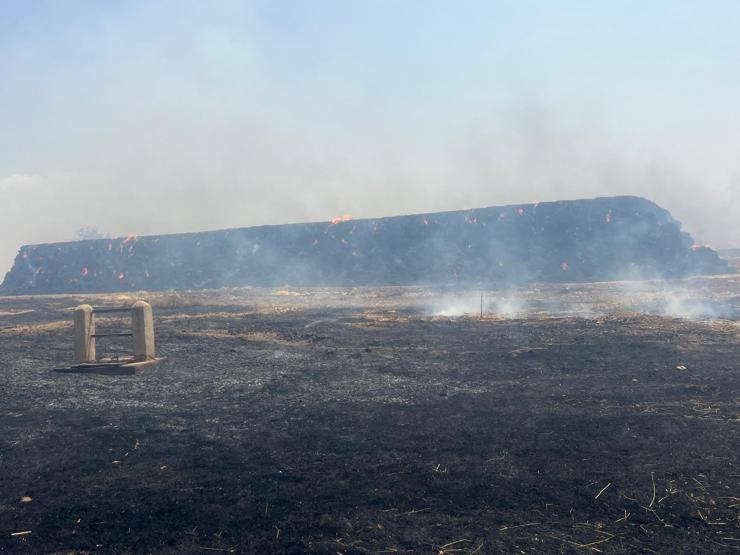 Mardin’de aynı tarlada 4’üncü yangın: Bin 500 ton saman alev alev yandı