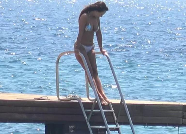 Yeliz Şar yıllara meydan okuyor Bodrum tatilinde görüntülendi