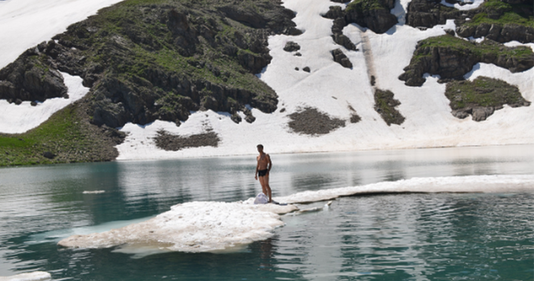Şırnakın Faraşin Yaylasında karda rafting heyecanı