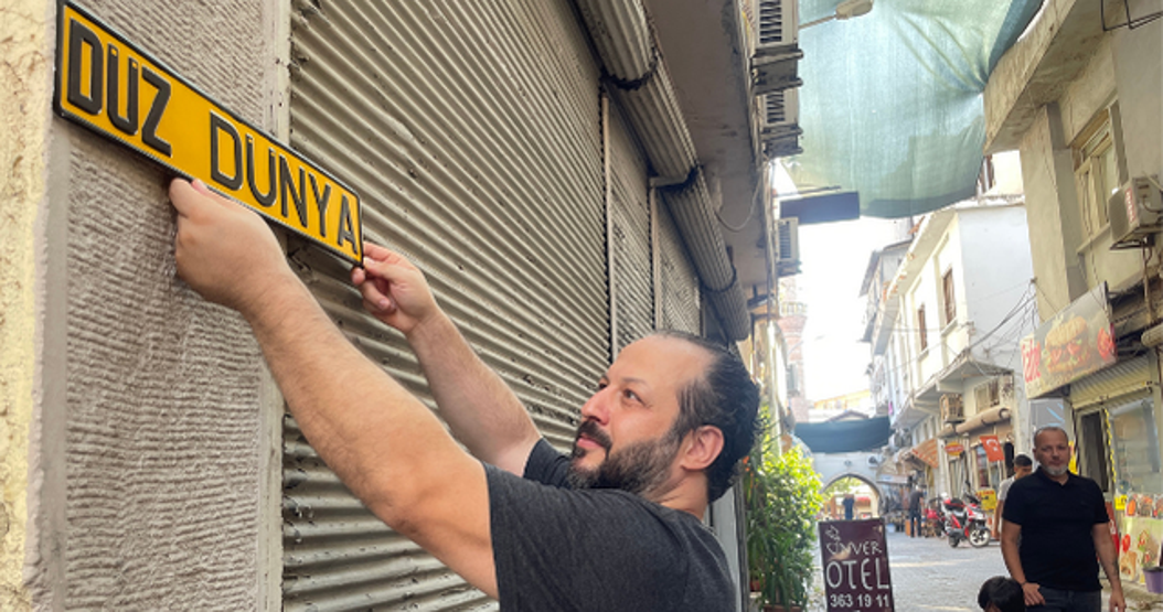 Dernek bile kurdu Adanada Dünya düzdür diyen kişi şimdi de belediyeye başvurdu: Talebi yine çok şaşırttı...