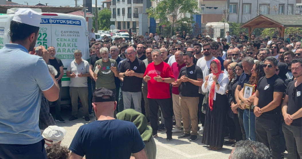 Yürekleri dağladılar Öldürülen müdür yardımcısının iki çocuğundan babaya son bakış