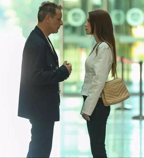 Yüsra Geyikten Taş Kağıt Makas açıklaması