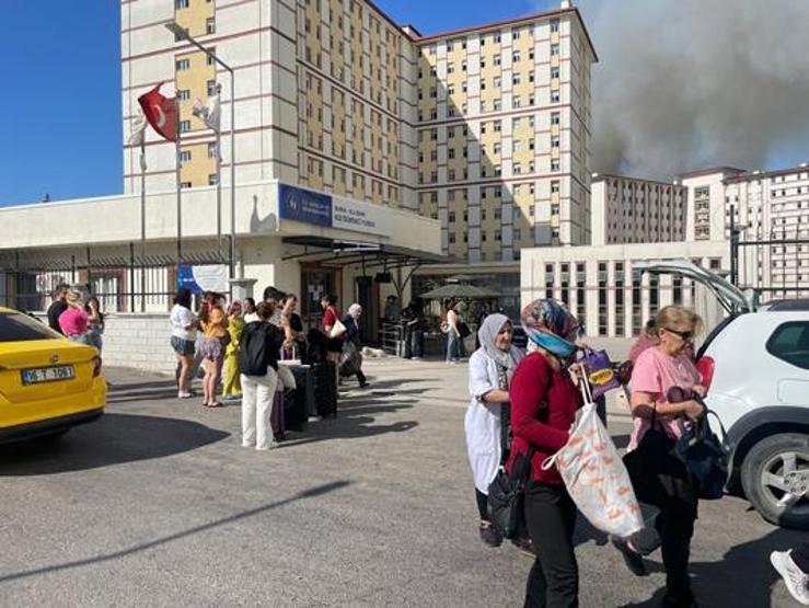 Bursada korkutan yangın Uludağ Üniversitesindeki yurtlar boşaltıldı