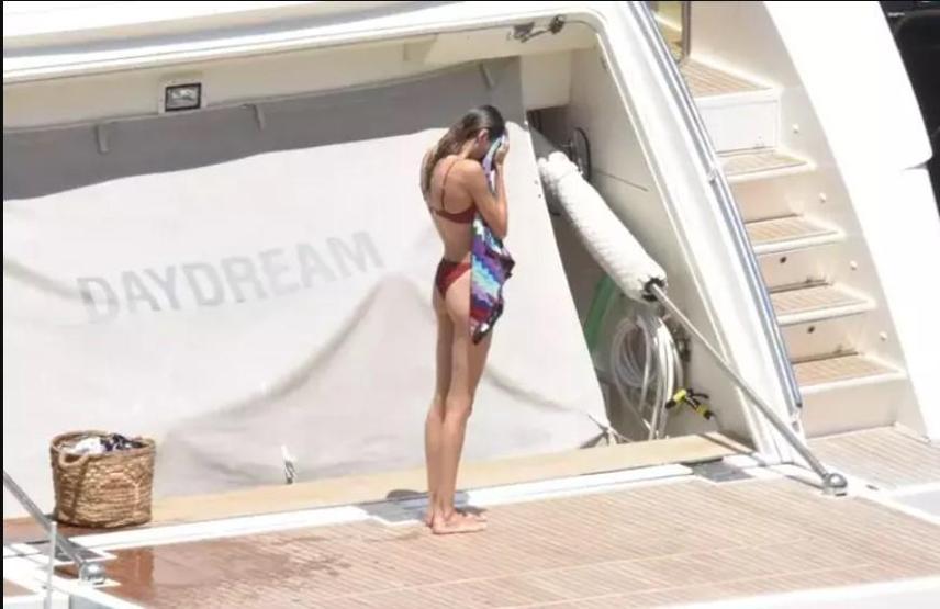 Şevval Şahin ve Burak Ateş, Bodrum tatilinin keyfini çıkardı