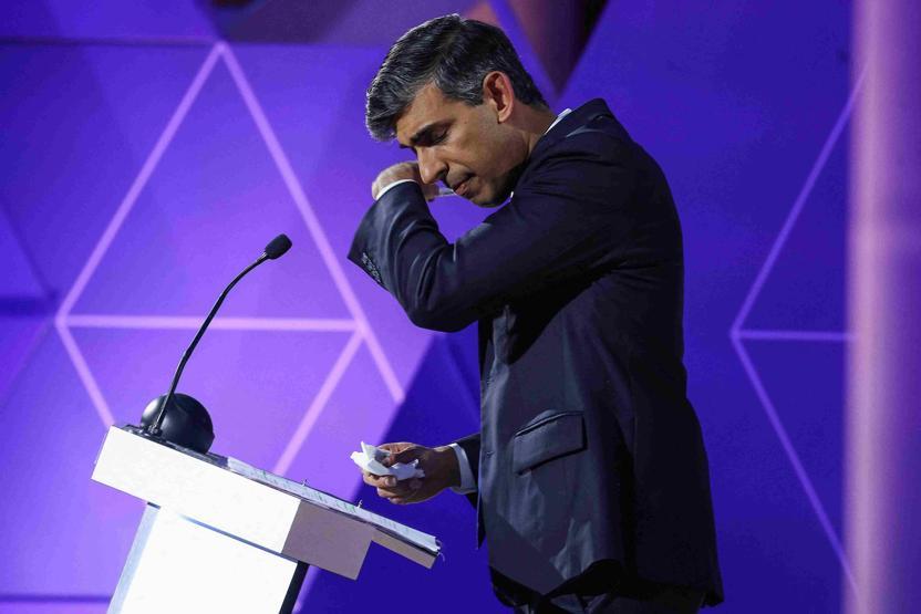 İngiltere yarın sandık başında: 14 yıl sonra bir ilk olabilir İşçi Partisi iktidara yürüyor...