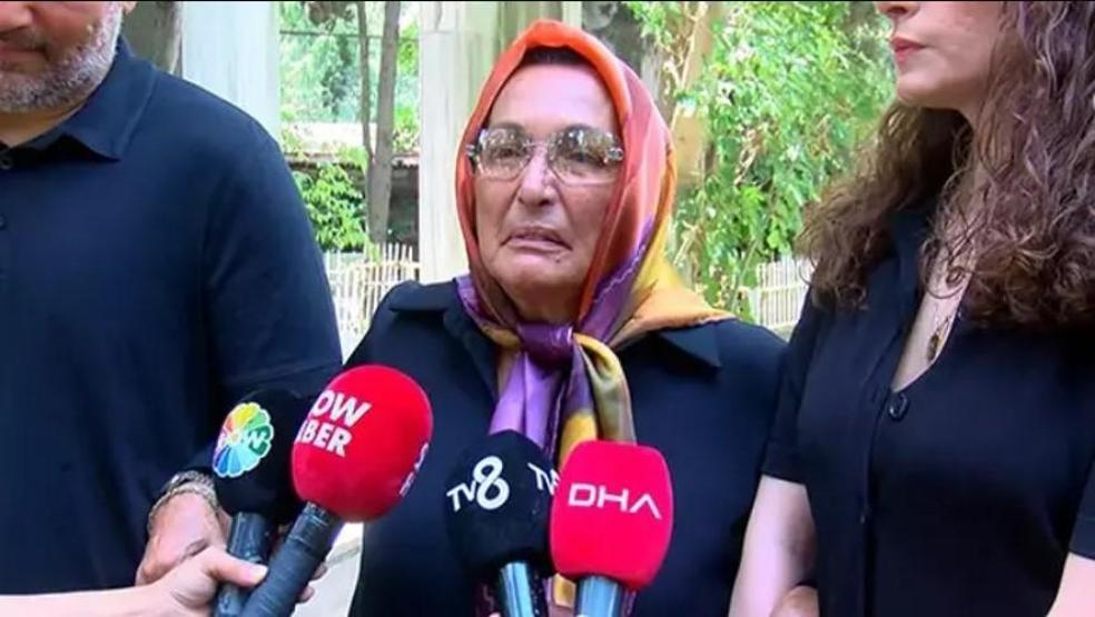 Kemal Sunal ölüm yıl dönümünde kabri başında anıldı